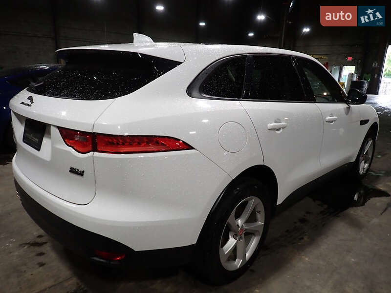 Позашляховик / Кросовер Jaguar F-Pace 2016 в Кам'янець-Подільському