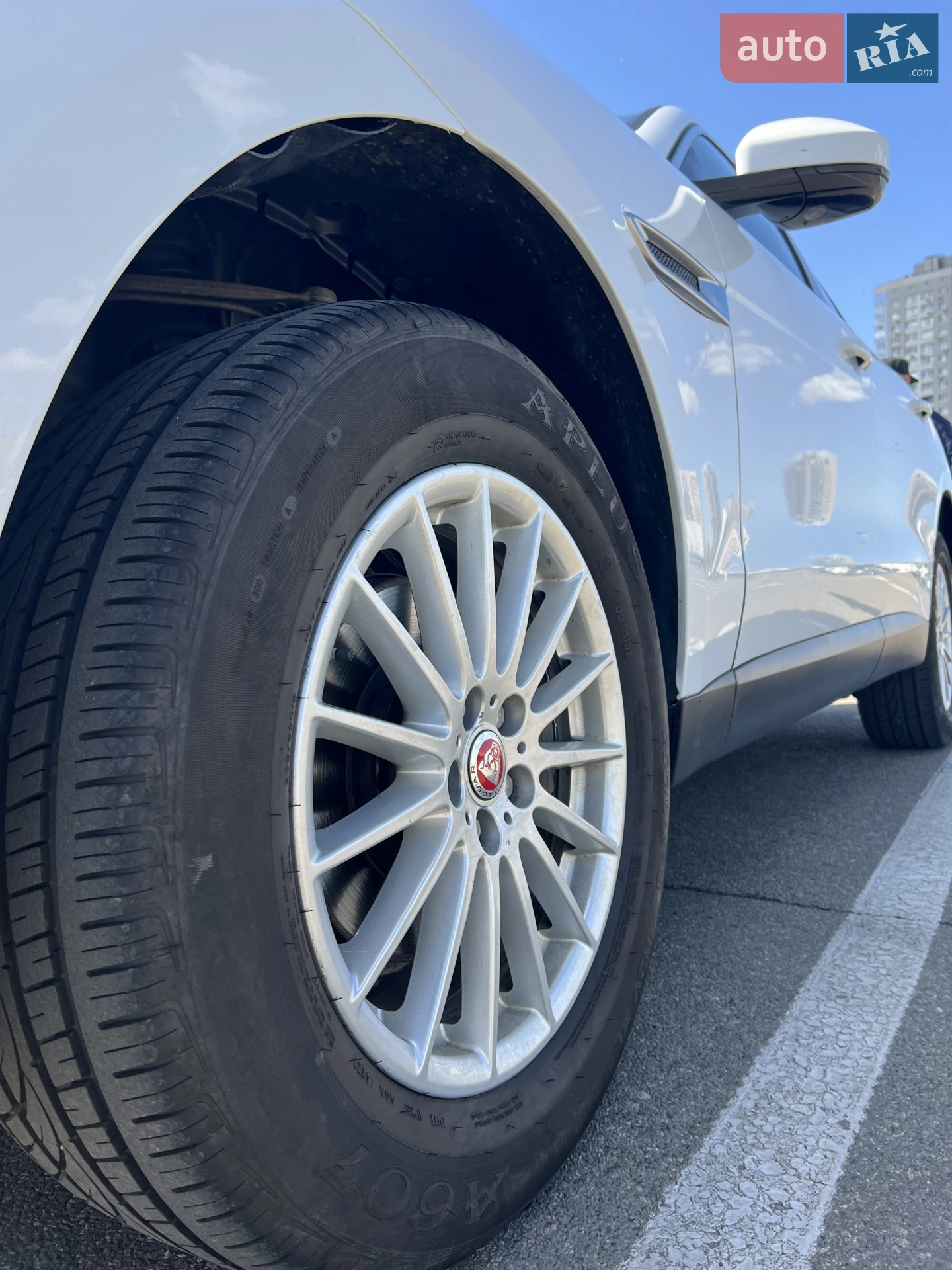 2017 Jaguar F-Pace - мініатюра 32