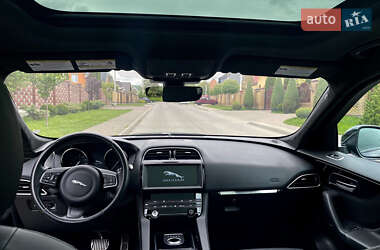 Позашляховик / Кросовер Jaguar F-Pace 2019 в 