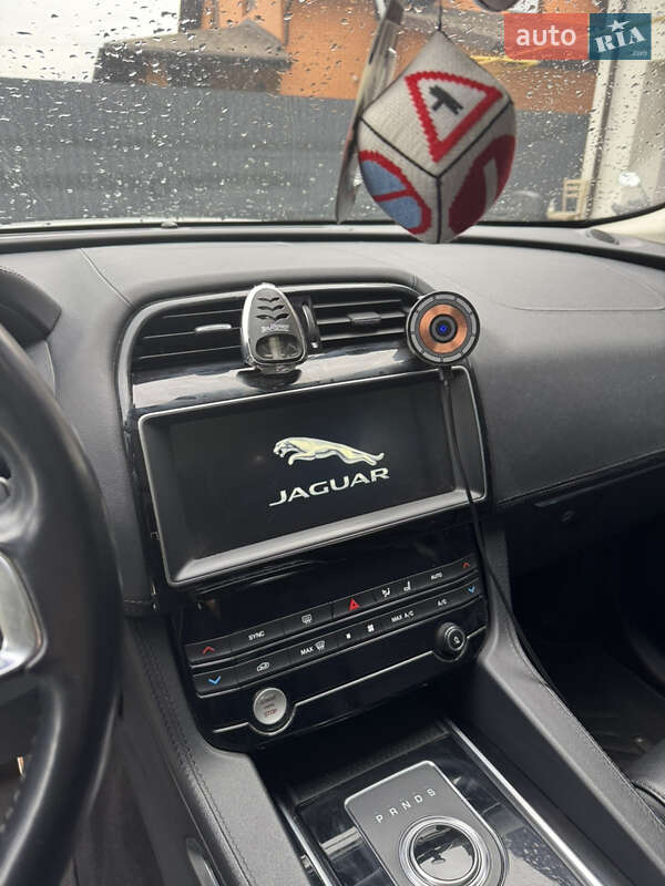 Внедорожник / Кроссовер Jaguar F-Pace 2018 в Виннице