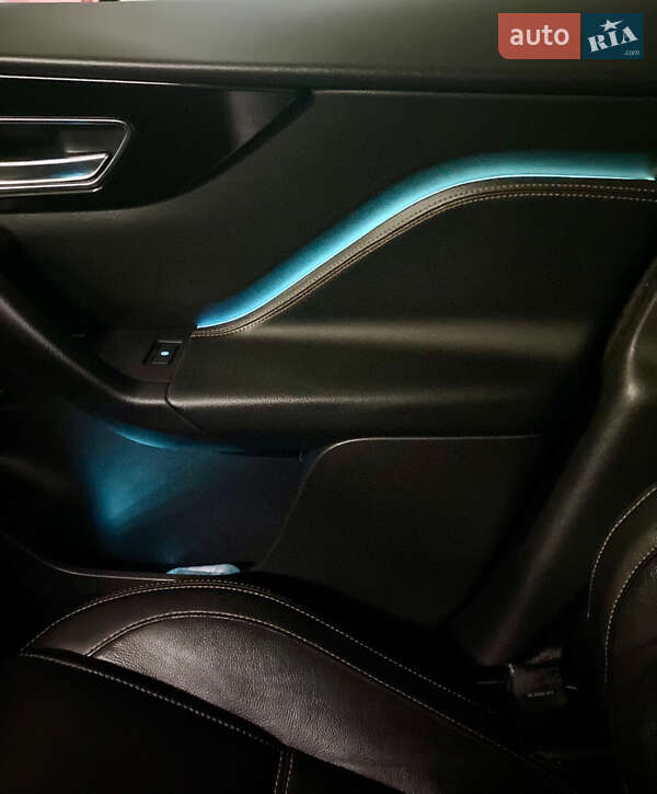 Внедорожник / Кроссовер Jaguar F-Pace 2017 в Харькове