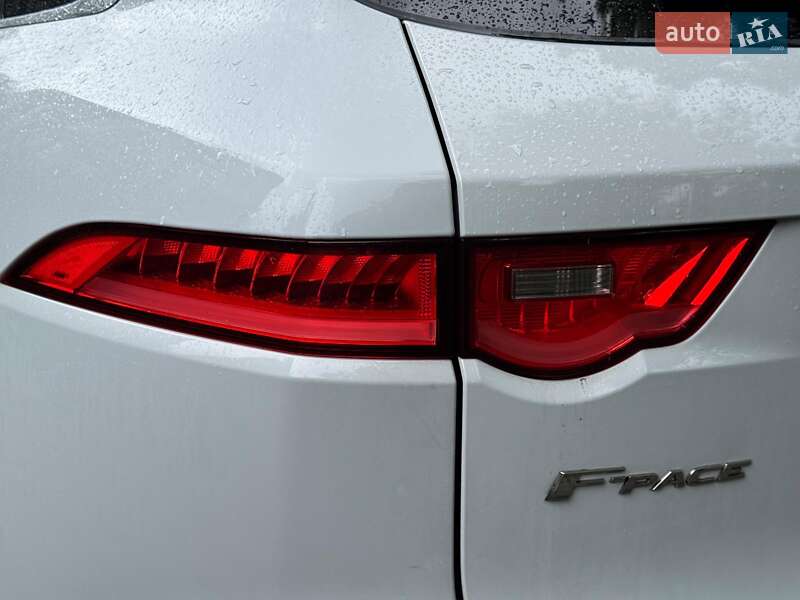 Внедорожник / Кроссовер Jaguar F-Pace 2016 в Киеве