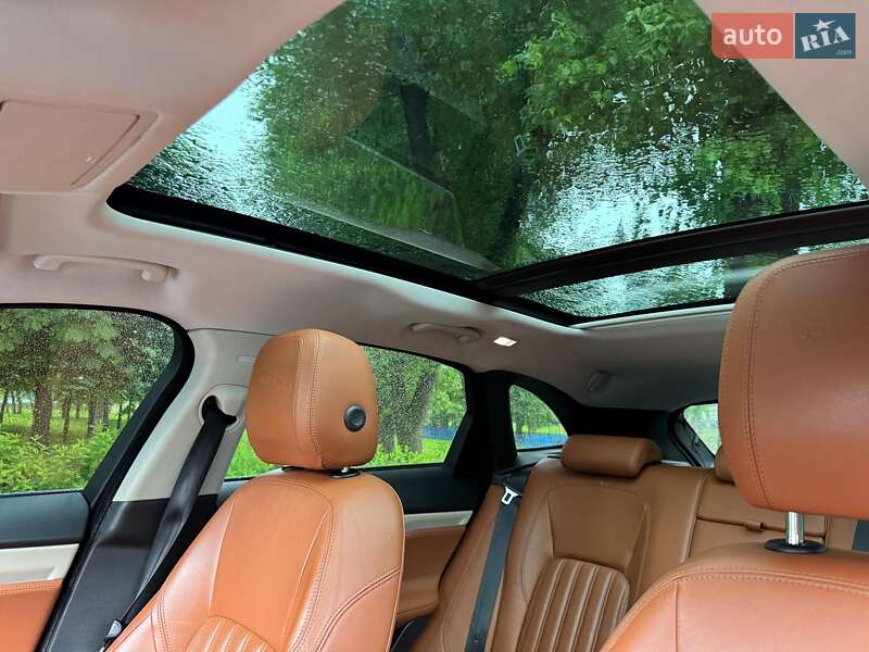 Внедорожник / Кроссовер Jaguar F-Pace 2016 в Киеве