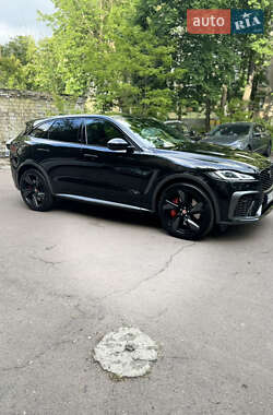 Внедорожник / Кроссовер Jaguar F-Pace 2021 в 