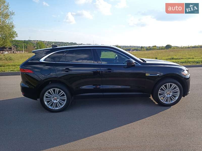 Позашляховик / Кросовер Jaguar F-Pace 2019 в Києві