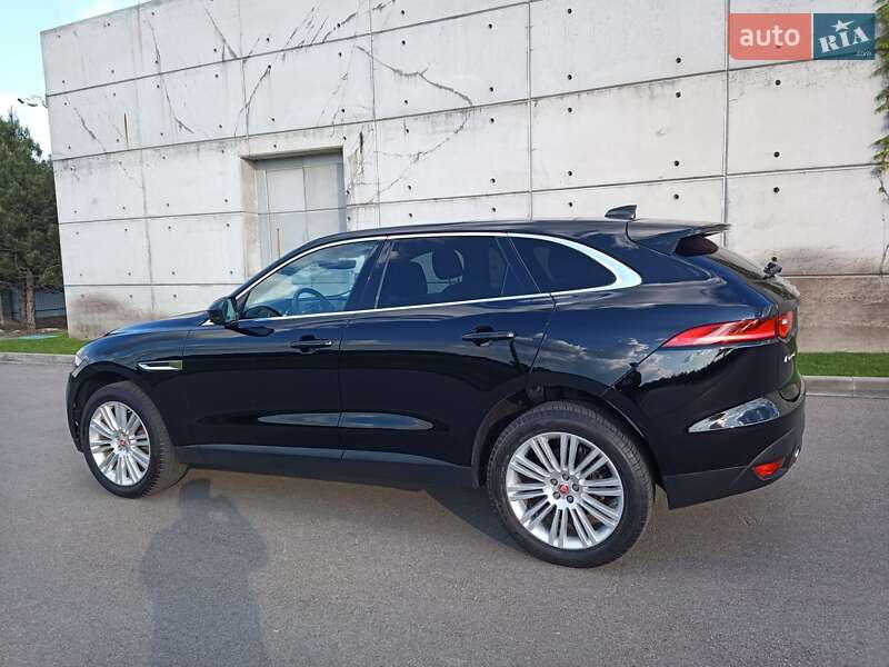 Позашляховик / Кросовер Jaguar F-Pace 2019 в Києві