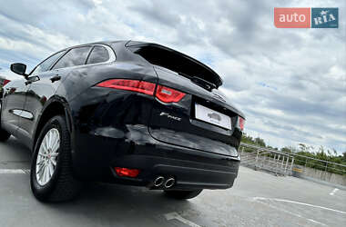 Внедорожник / Кроссовер Jaguar F-Pace 2016 в 