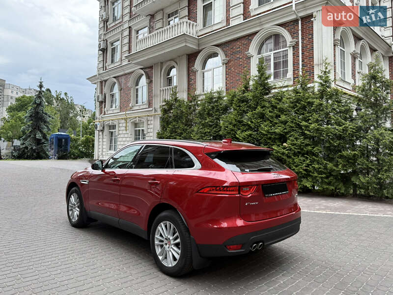 Позашляховик / Кросовер Jaguar F-Pace 2017 в Києві