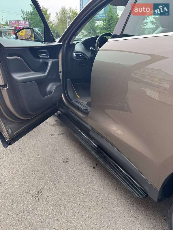 Внедорожник / Кроссовер Jaguar F-Pace 2016 в Днепре