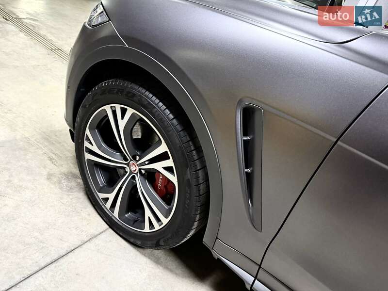 Внедорожник / Кроссовер Jaguar F-Pace 2022 в Киеве