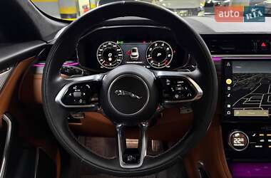 Внедорожник / Кроссовер Jaguar F-Pace 2022 в 