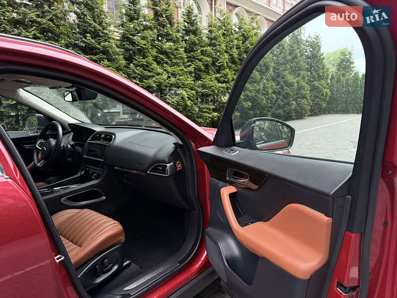 Позашляховик / Кросовер Jaguar F-Pace 2017 в Києві