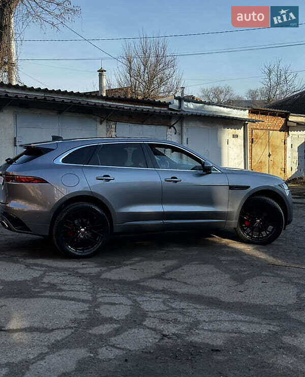 Позашляховик / Кросовер Jaguar F-Pace 2020 в Києві