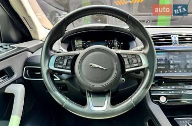 Позашляховик / Кросовер Jaguar F-Pace 2018 в 