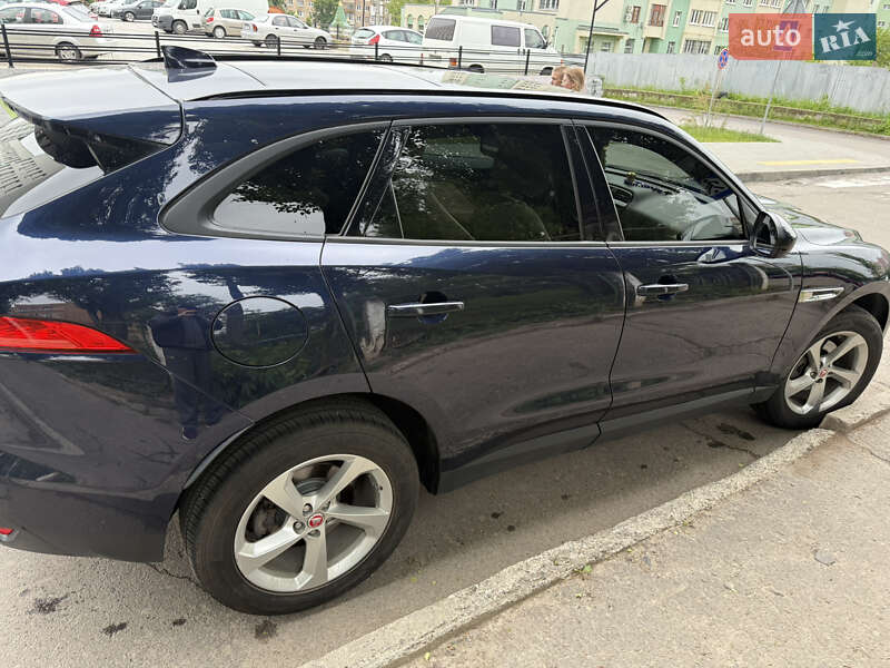 Внедорожник / Кроссовер Jaguar F-Pace 2017 в Ровно