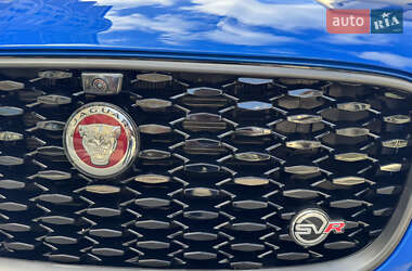 Позашляховик / Кросовер Jaguar F-Pace 2022 в 