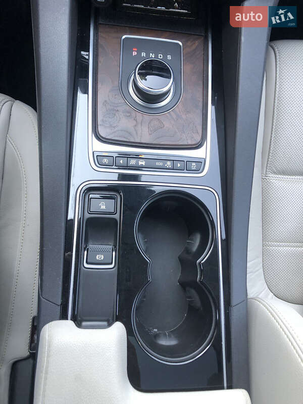 Позашляховик / Кросовер Jaguar F-Pace 2016 в Києві