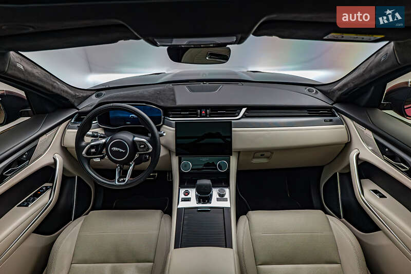 Внедорожник / Кроссовер Jaguar F-Pace 2021 в Киеве