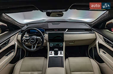 Внедорожник / Кроссовер Jaguar F-Pace 2021 в 