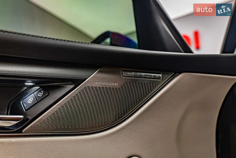 Внедорожник / Кроссовер Jaguar F-Pace 2021 в Киеве