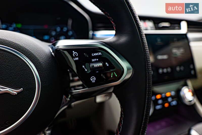 Внедорожник / Кроссовер Jaguar F-Pace 2021 в Киеве