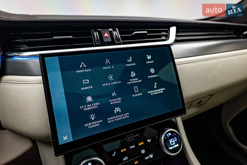 Внедорожник / Кроссовер Jaguar F-Pace 2021 в Киеве