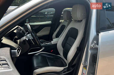 Внедорожник / Кроссовер Jaguar F-Pace 2018 в 