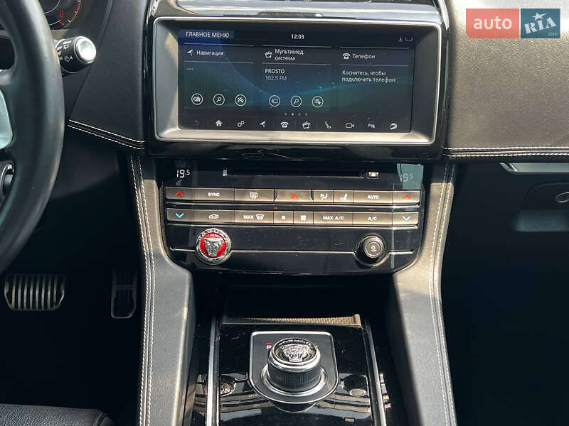 Внедорожник / Кроссовер Jaguar F-Pace 2018 в Киеве
