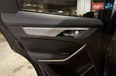 Внедорожник / Кроссовер Jaguar F-Pace 2021 в 