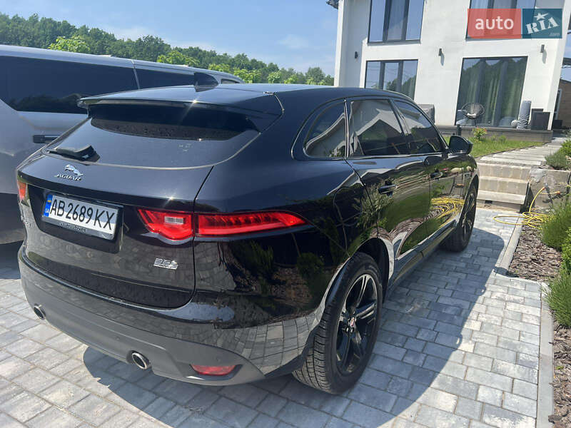 Внедорожник / Кроссовер Jaguar F-Pace 2016 в 