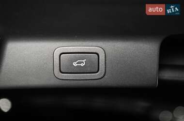 Внедорожник / Кроссовер Jaguar F-Pace 2017 в 
