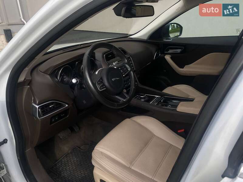 Внедорожник / Кроссовер Jaguar F-Pace 2017 в Киеве