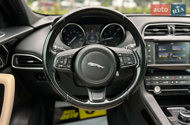 Позашляховик / Кросовер Jaguar F-Pace 2017 в 