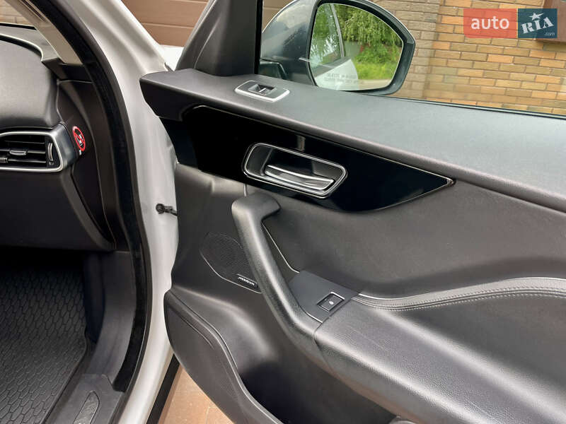 Позашляховик / Кросовер Jaguar F-Pace 2018 в Шостці фото 33 Позашляховик / Кросовер Jaguar F-Pace 2018 в Шостці
