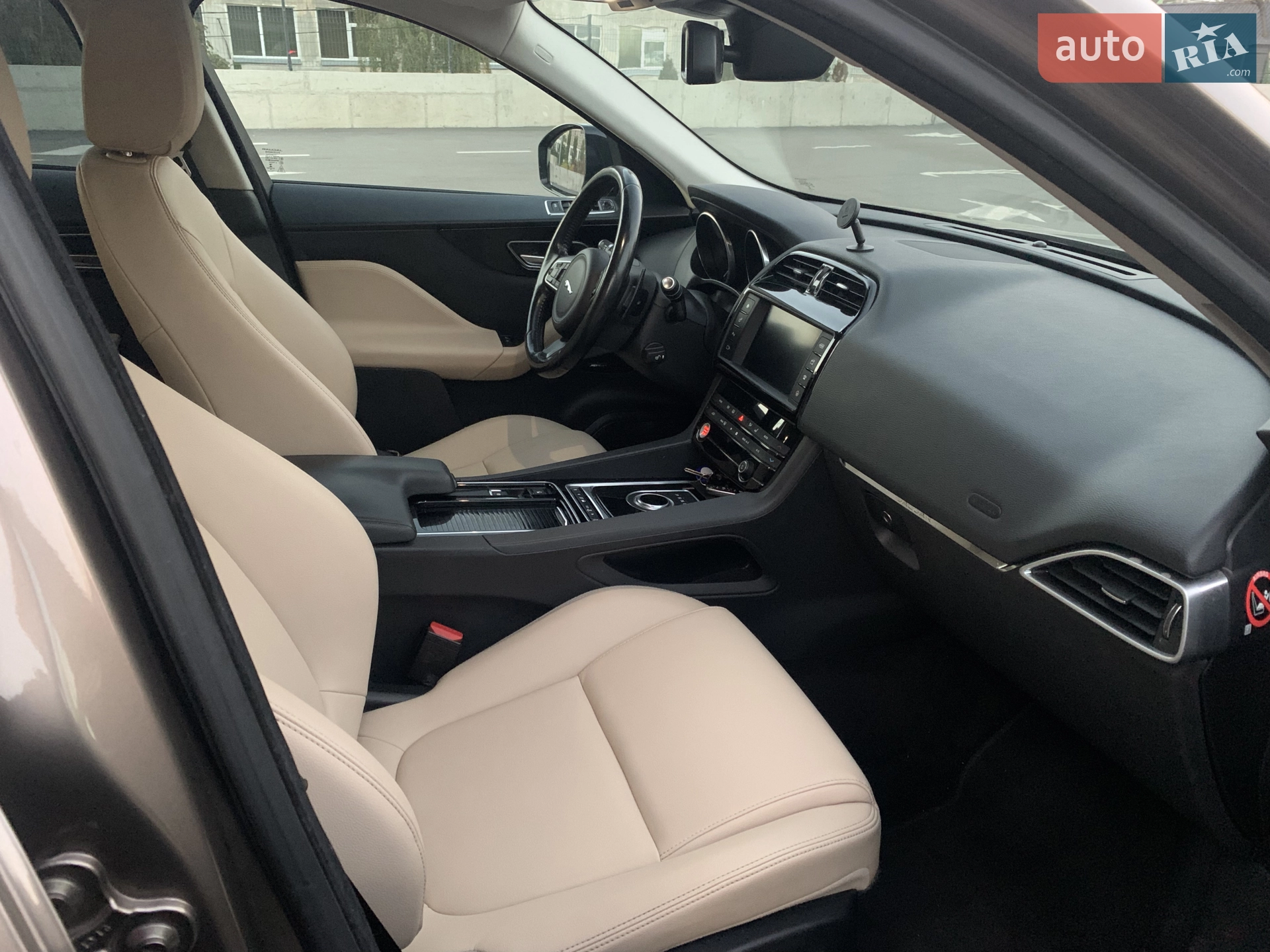 2016 Jaguar F-Pace - мініатюра 3