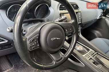 Позашляховик / Кросовер Jaguar F-Pace 2016 в 