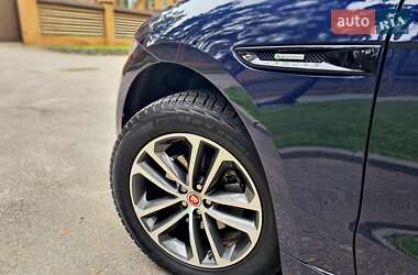 Позашляховик / Кросовер Jaguar F-Pace 2017 в 