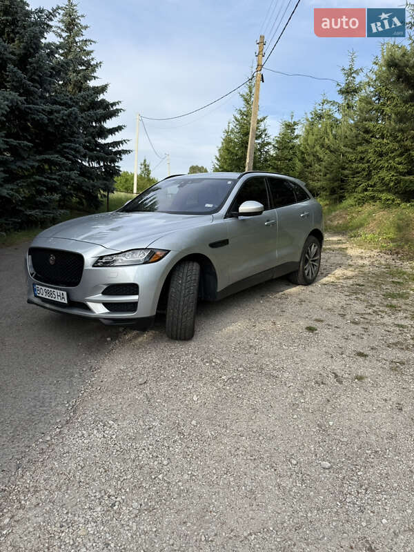 Внедорожник / Кроссовер Jaguar F-Pace 2016 в Тернополе