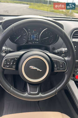 Внедорожник / Кроссовер Jaguar F-Pace 2017 в 