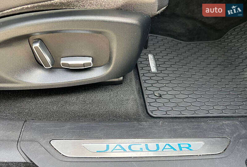 Внедорожник / Кроссовер Jaguar F-Pace 2018 в Киеве