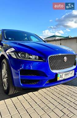 Внедорожник / Кроссовер Jaguar F-Pace 2018 в 