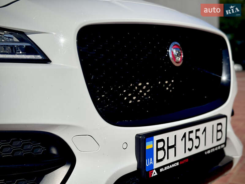 Внедорожник / Кроссовер Jaguar F-Pace 2017 в Одессе