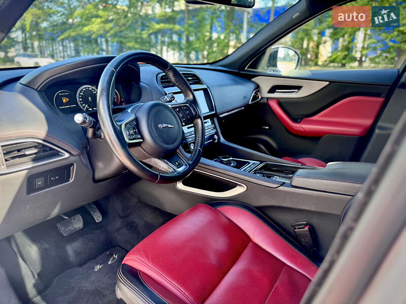 Внедорожник / Кроссовер Jaguar F-Pace 2017 в Одессе