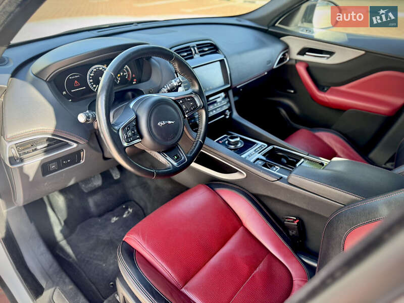 Внедорожник / Кроссовер Jaguar F-Pace 2017 в Одессе