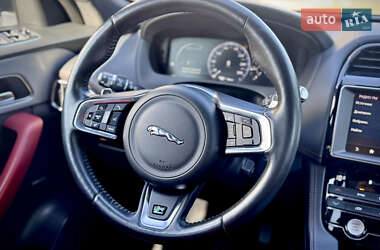 Внедорожник / Кроссовер Jaguar F-Pace 2017 в 