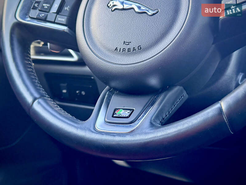 Внедорожник / Кроссовер Jaguar F-Pace 2017 в Одессе