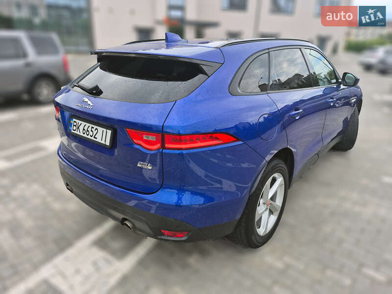 Внедорожник / Кроссовер Jaguar F-Pace 2017 в Ровно