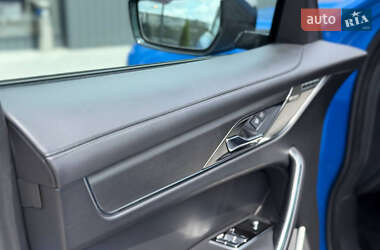 Внедорожник / Кроссовер Jaguar F-Pace 2021 в 