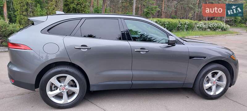 Jaguar F-Pace 2016