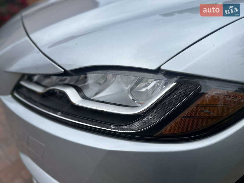 Позашляховик / Кросовер Jaguar F-Pace 2017 в Києві